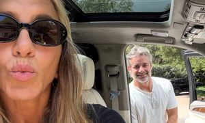 Jennifer Aniston zakochana po uszy. Jej przyjaciele jednak nie ufają jej partnerowi?
