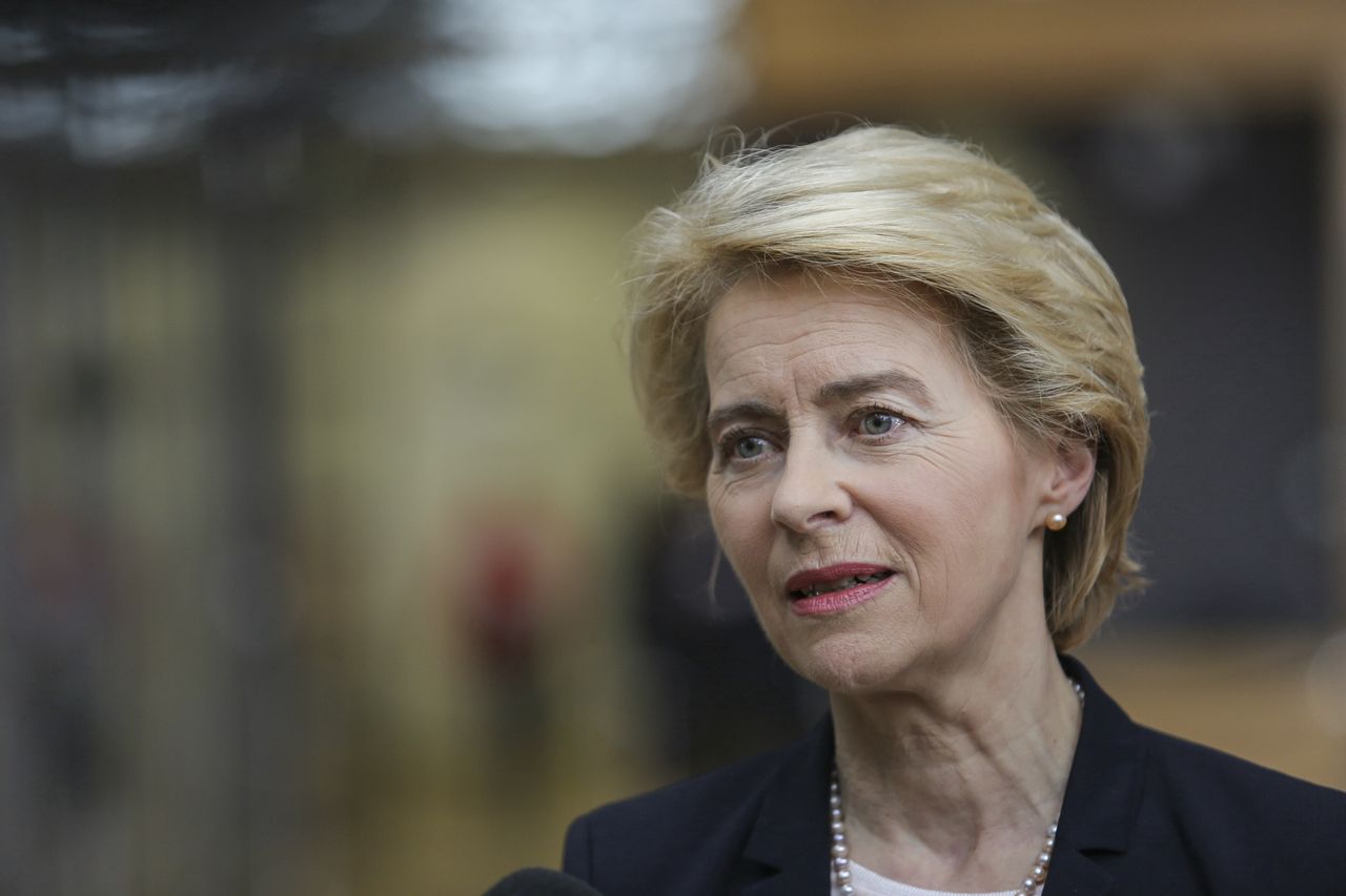 Budżet UE. ursula von der Leyen ws. weta Polska i Węgier (Photo by Nicolas Economou/NurPhoto via Getty Images)