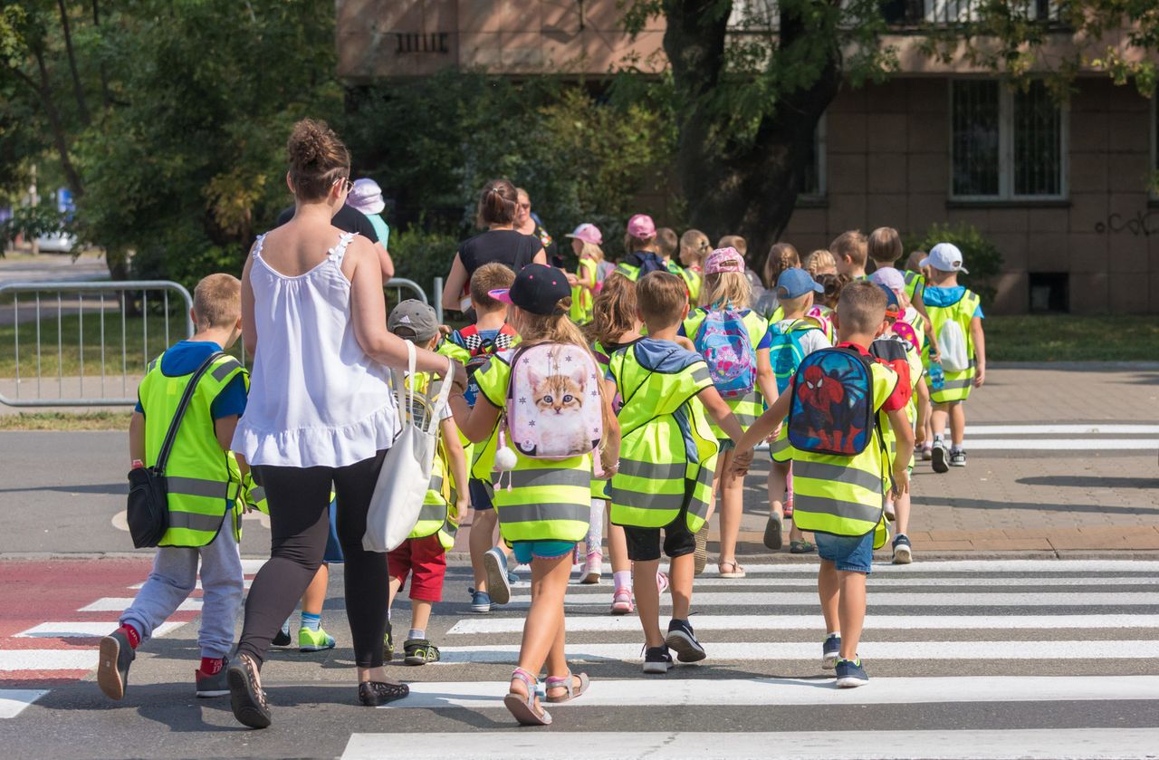 Rodzice ustawili fotoradar przy przedszkolu. Teraz może grozić im kara