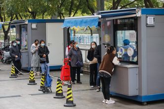 Chiny dokręcają śrubę gospodarce. Wciąż przez COVID-19