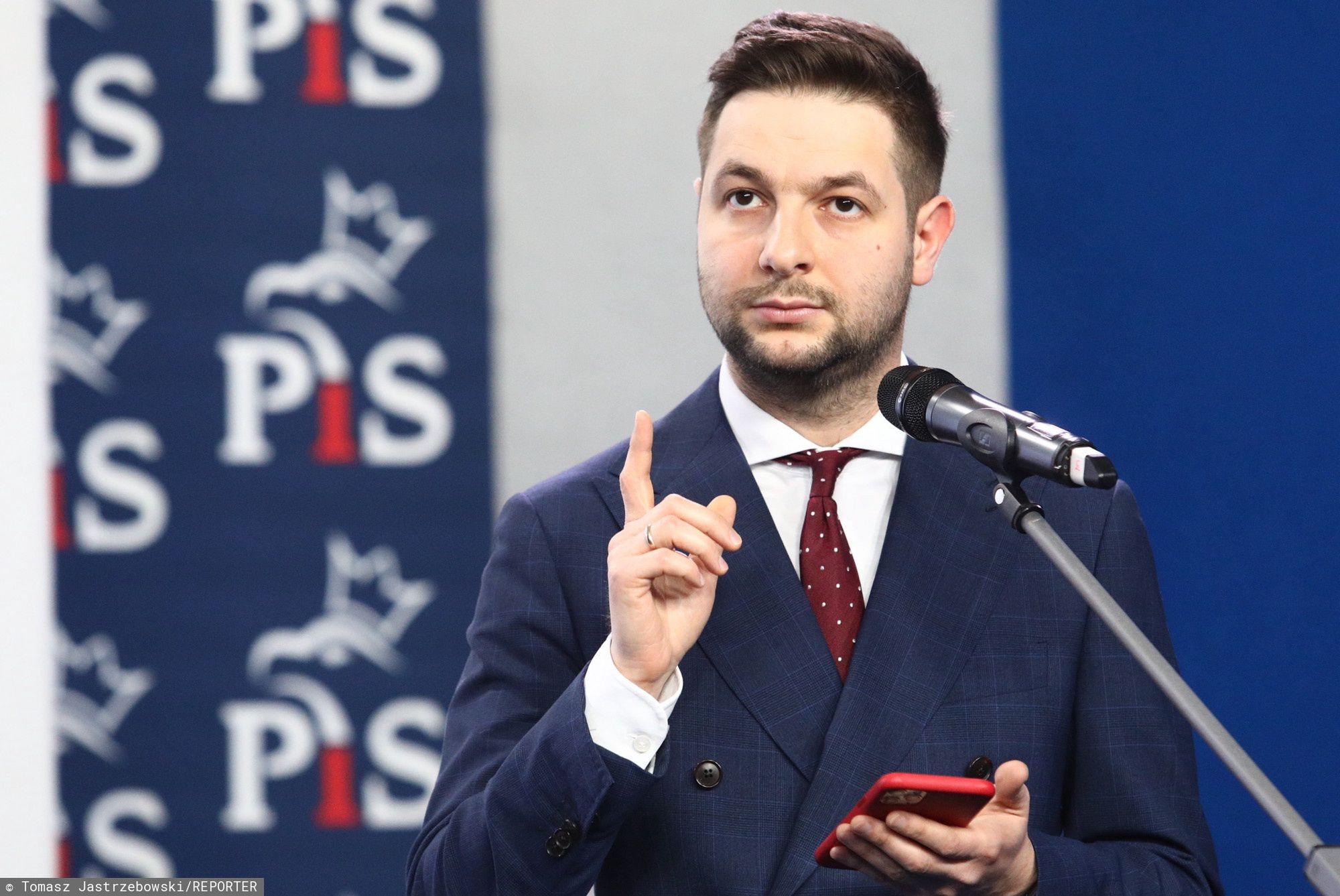 Wystąpienie Patryka Jakiego w PE rozpętało burzę w sieci