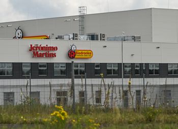 Biedronka nie żartuje. Kurczak za 6,49 zł/kg. Tylko w sobotę