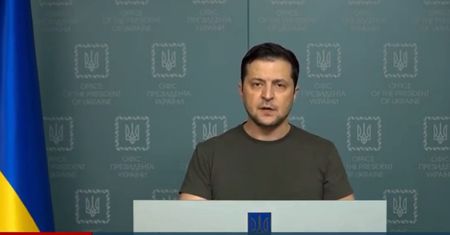 Niebywałe chwile na konferencji prezydenta Ukrainy. Tłumaczka zapłakała