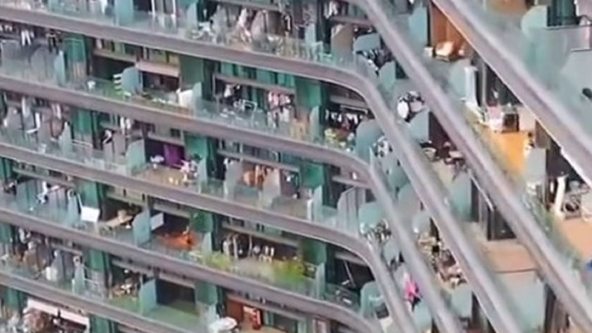 Ogromny blok z tysiącami osób w Chinach.