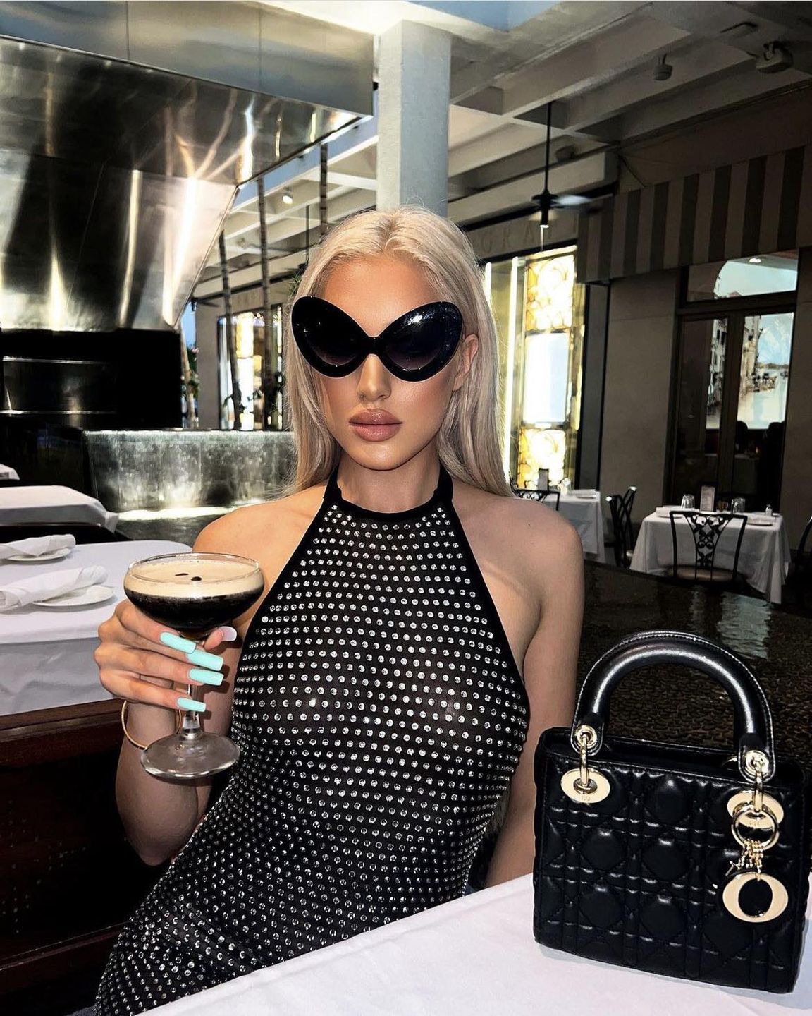 Caroline Derpienski znów KPI z Anety Glam
