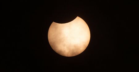 Częściowe zaćmienie Słońca już dziś. Jak oglądać na żywo?