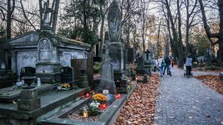 Usługi cmentarne przed Wszystkich Świętych. Oto ile kosztują
