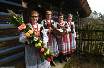 PiS obiecał kołom gospodyń pół miliarda złotych. Nowa władza obcięła pieniądze
