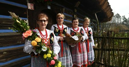 PiS obiecał kołom gospodyń pół miliarda złotych. Nowa władza obcięła pieniądze