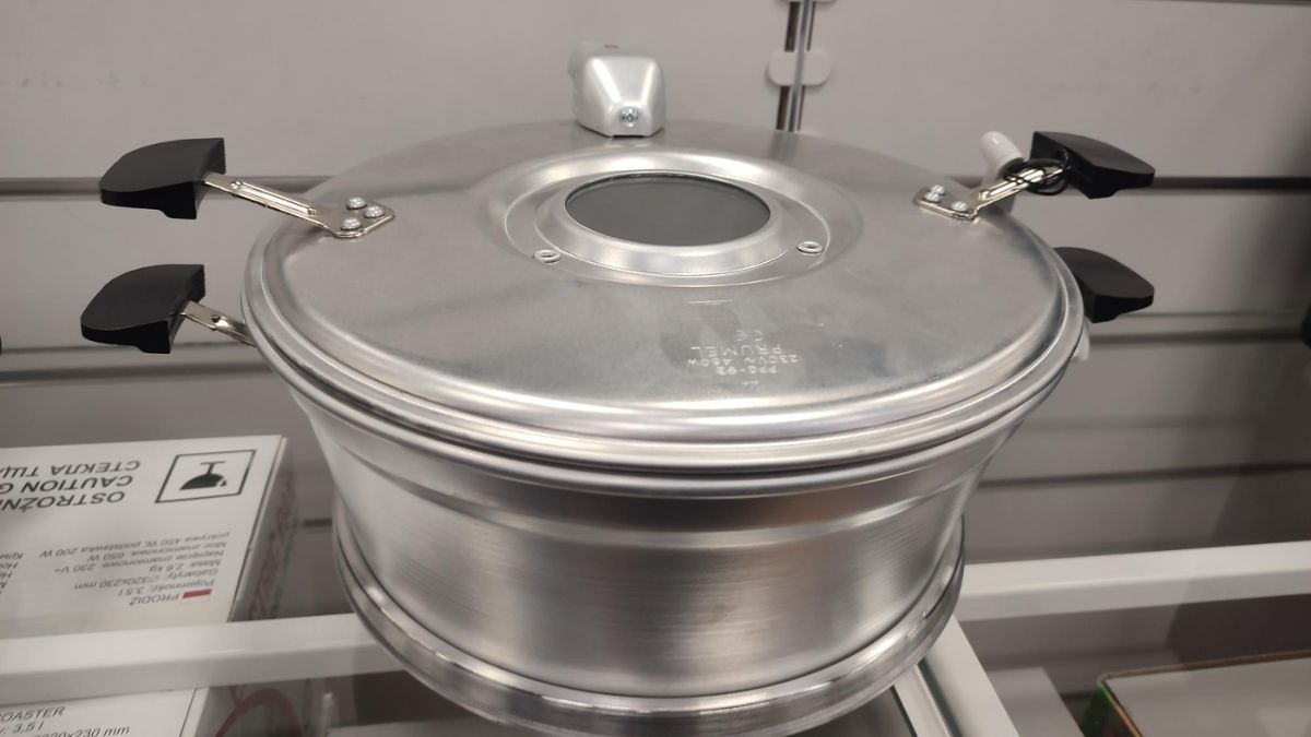 Kiedyś babcie tylko w tym piekły. Teraz młode gospodynie nawet nie wiedzą jak się nazywa