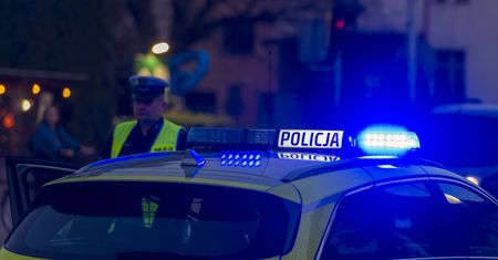 Pijany potrącił policjanta i uciekł. Nocny pościg w stolicy