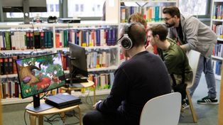 Czerwiec w Książnicy Podlaskiej. Nie zabraknie spotkań literackich, planszówek, warsztatów, spektaklu i... festiwalu fantasy!