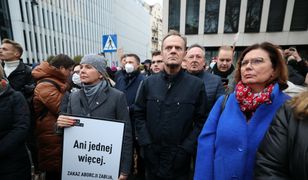 Protesty po śmierci 30-latki z Pszczyny. Wymowny wpis Tuska