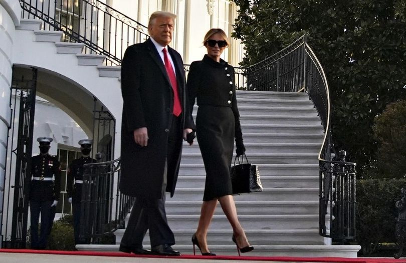 Donald i Melania Trumpowie żegnają się z Białym Domem