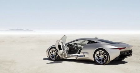 Nietypowa hybryda | Jaguar C-X75 z dwiema turbinami gazowymi!