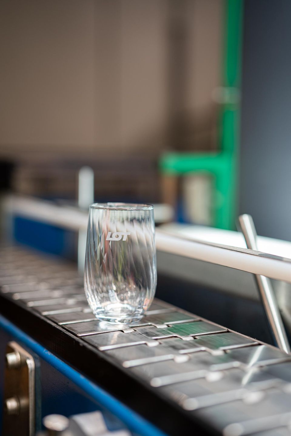 Kolekcja Krosno Glass i PLL LOT