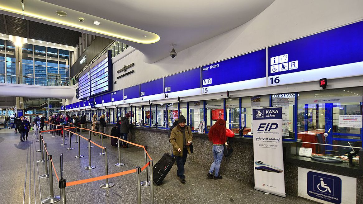 dworzec centralny policja pociag