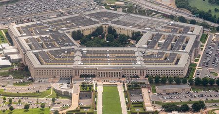 Atak hakerów na Pentagon. Wyciekły dane 3 mln osób
