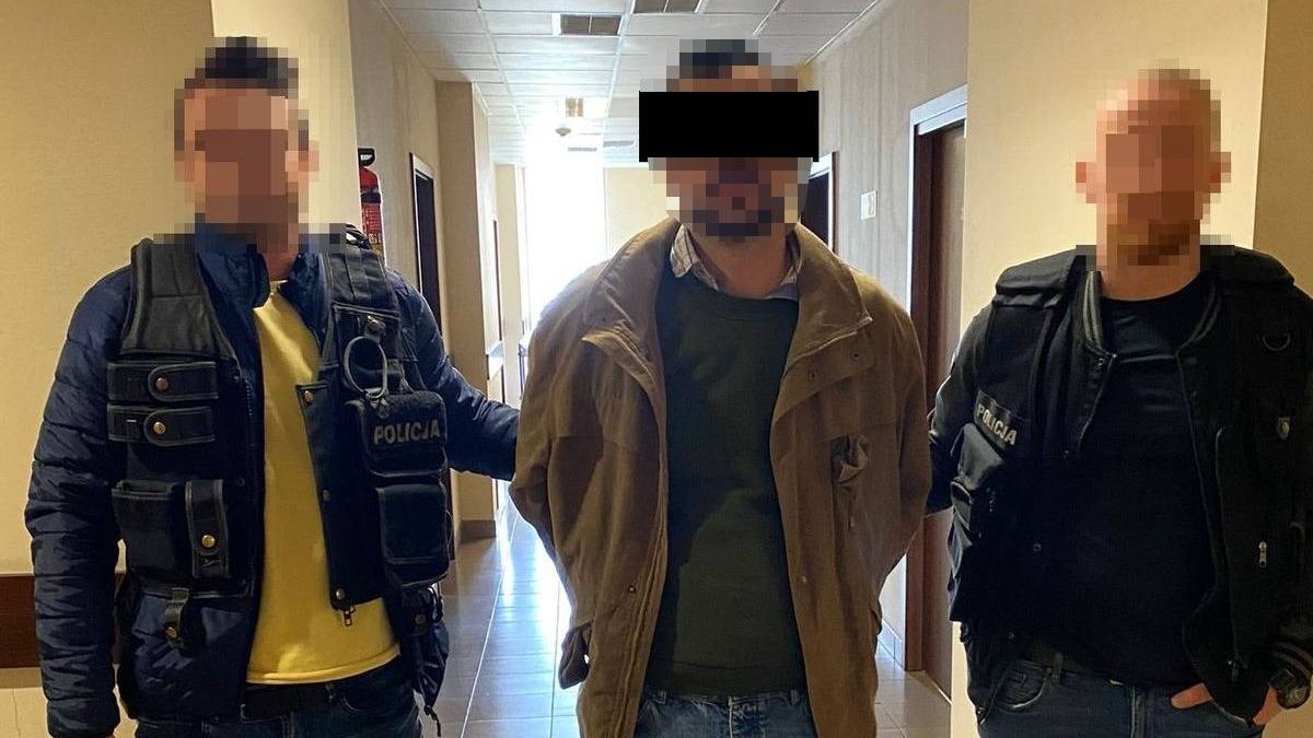 Obywatel Gruzji dotykał i całował pasażerkę