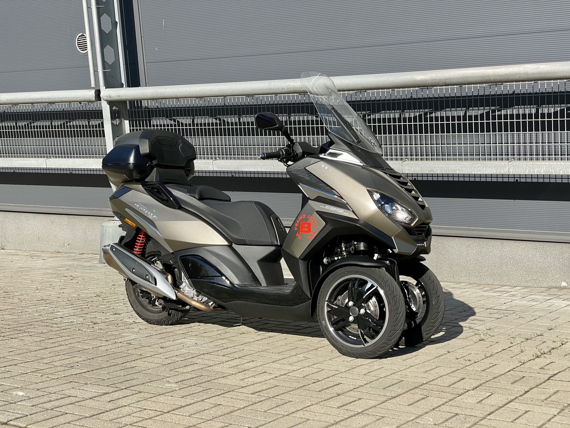Peugeot Metropolis 400
