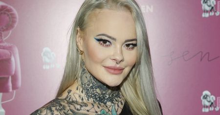 Monika Miller pokazała zdjęcie sprzed lat. Jest na nim z mamą