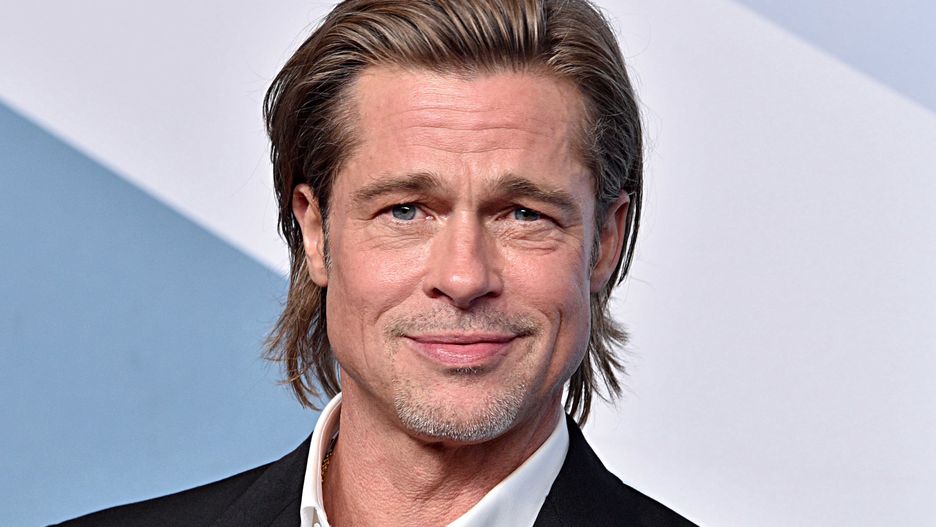 56-letni Brad Pitt korzysta z życia