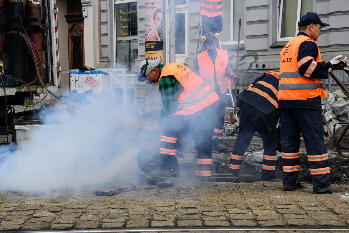 Wrocław. Koniec utrudnień na skrzyżowaniu ul. Powstańców Śląskich i al. Hallera. Wracają tramwaje