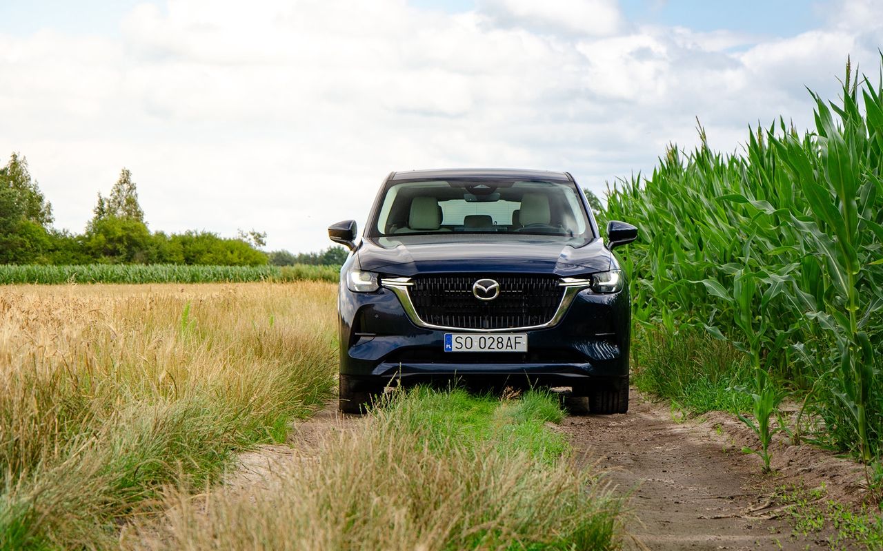 Test długodystansowy: czy Mazda CX-60 może być choć trochę terenowa? Sprawdziłem na rolkach i w praktyce