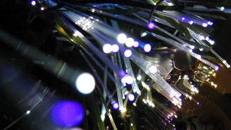 Światłowody biją rekordy szybkości - 100 Tbps! 1