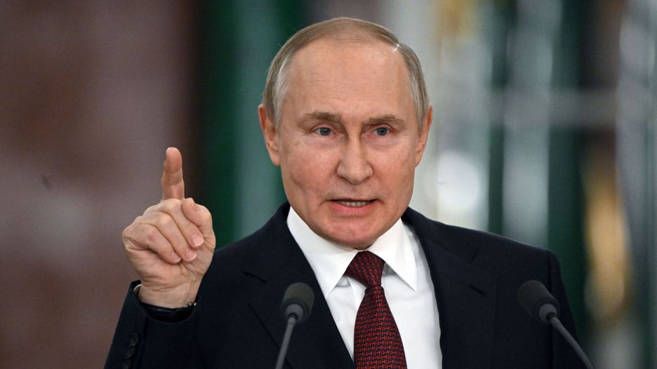 Vladimir Putin attends work of the State Council
epa10376594 Russian President Vladimir Putin attends a news conference following a meeting of the State Council on implementing the youth policy in current conditions, at the Kremlin in Moscow, Russia, 22 December 2022.  EPA/SERGEY GUNEEVSPUTNIK/KREMLIN / POOL MANDATORY CREDIT 
Dostawca: PAP/EPA.
SERGEY GUNEEVSPUTNIK/KREMLIN / POOL