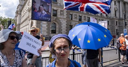7 lat od referendum w sprawie brexitu. "Nie wywieszajcie flagi UE w Londynie"