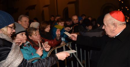 Koronawirus. Franciszkanie przerywają tradycję. "Nie chcemy narażać ludzi"
