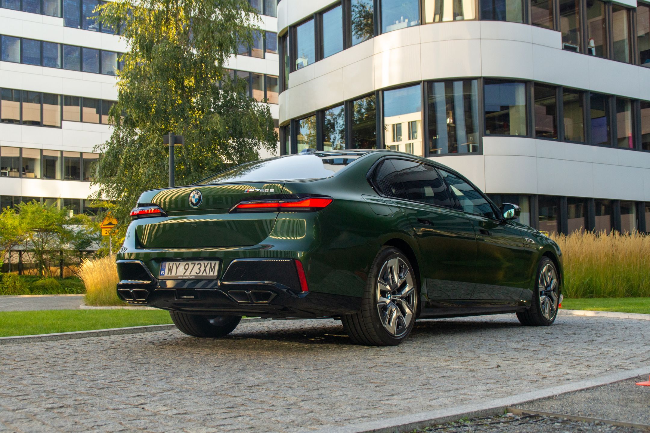 BMW M760e xDrive