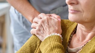 Naukowcy znaleźli nowy trop w Alzheimerze. To białko może napędzać błędne koło choroby