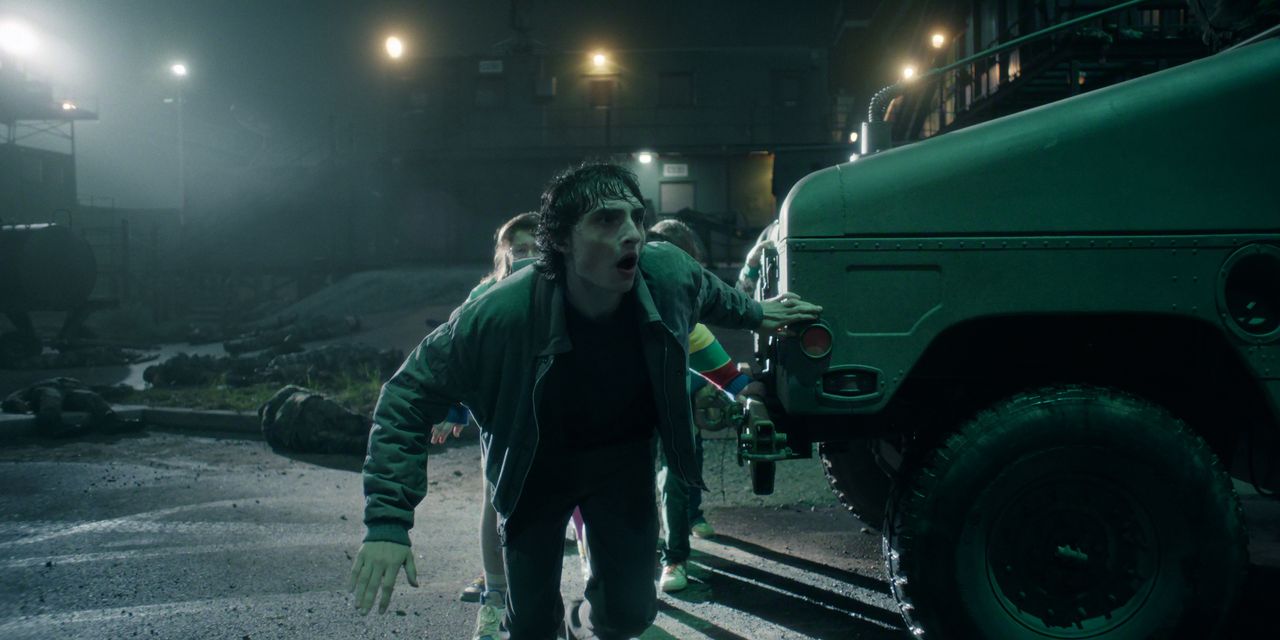 Zarwana noc z Netfliksem. Czy warto nie spać dla "Stranger Things"?