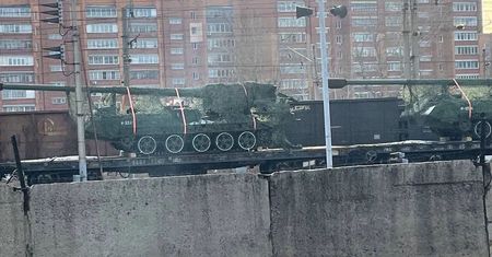 Koreańskie wojska w Ukrainie. Pociąg w drodze na Krym