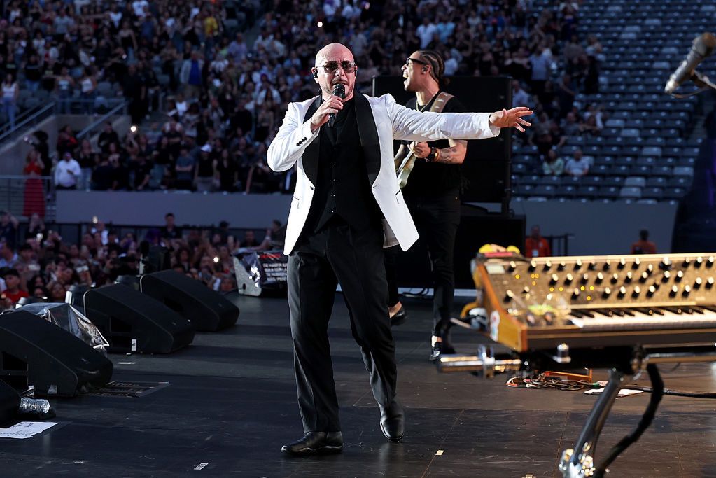 Pitbull w Krakowie. "Im mniej dostępnych noclegów, tym szybciej rosną ceny"