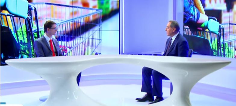 #dziejesienazywo: podatek od hipermarketów, program Rodzina 500+ i podatek bankowy. Co z zapowiedziami PiS?