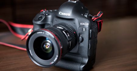 Canon wypuści lustrzankę z matrycą 75 Mpix?