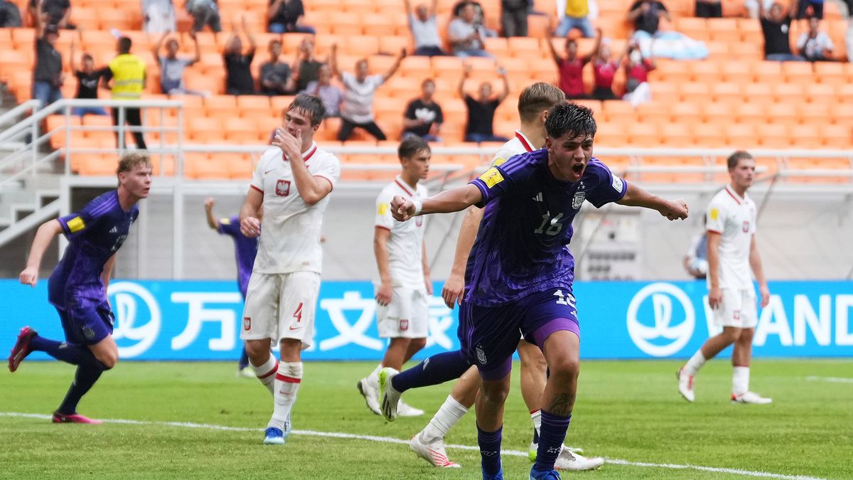 Getty Images / Alex Caparros - FIFA / Na zdjęciu: Thiago Laplace po strzeleniu pierwszego gola w meczu Polska - Argentyna