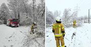Strażacy walczą z atakiem zimy. Są kolejne ostrzeżenia