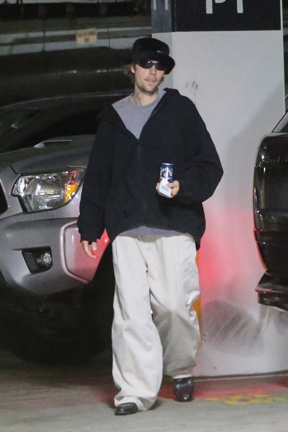 Justin i Hailey Bieberowie "przyłapani" przez fotoreportera