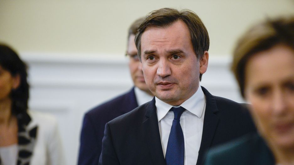 Lekką ręką resort Ziobry wydał milion złotych. NIK pokazuje kuriozalne wydatki z Funduszu Sprawiedliwości 