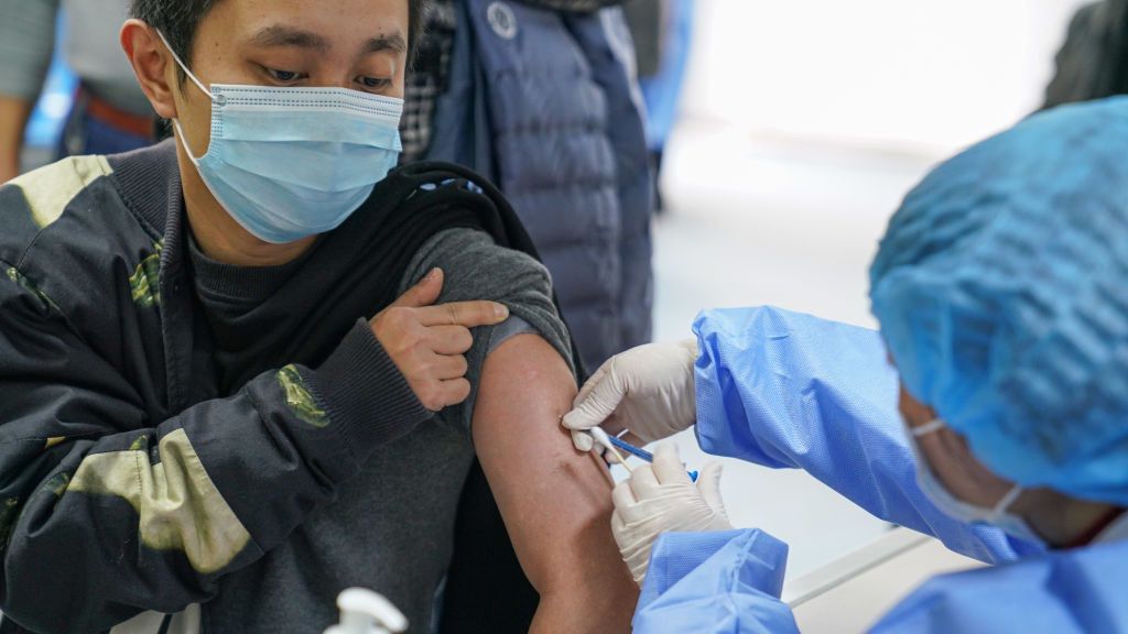 Szczepienia przeciwko COVID-19 w Chinach