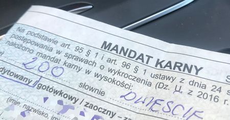 Aplikacja obniżająca mandat? CERT Orange ostrzega: to oszustwo