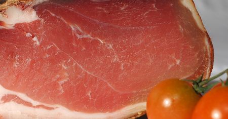 Pieczona peklowana szynka wieprzowa o niskiej zawartości sodu (bez kości)