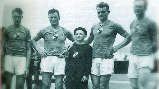 Noel Vandernotte w środku podczas igrzysk olimpijskich w 1936 roku