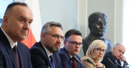 Hołownia zwołuje klub, politycy Polski 2050 chcą rozliczenia kampanii. "Trzeba zmian"