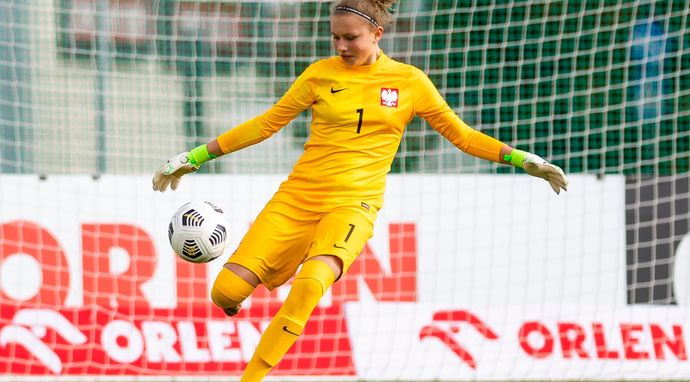 Piłka nożna kobiet: Mistrzostwa Europy U-17 - Wyspy Owcze - mecz: Polska - Włochy