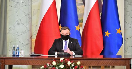 Koronawirus w Polsce. Andrzej Duda spotkał się z wojskiem. "Celem niedopuszczenie do kryzysu"